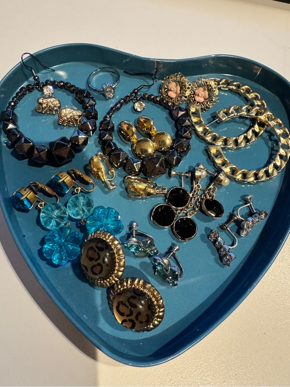 Germany and other Women’s Mixed Fashion Earrings Set lot